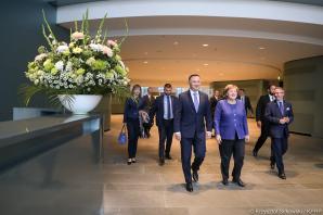 O konieczności zmian w Unii Europejskiej, obecności USA w Polsce i ustabilizowaniu Ukrainy Prezydent RP z Kanclerz Niemiec Angelą Merkel w Berlinie