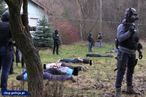 [VIDEO] KAS i CBŚP udaremniły największą od lat próbę przemytu kokainy z Kolumbii