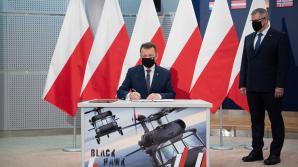 [VIDEO] Kolejne śmigłowce Black Hawk trafią do Sił Zbrojnych RP. To platforma wykorzystywana przez wojsko Stanów Zjednoczonych i ponad 30 innych armii na całym świecie