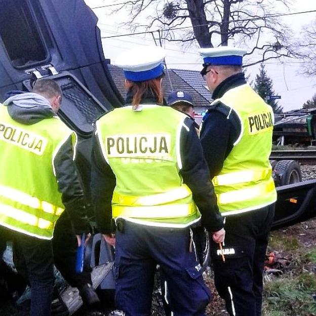 Zarzut dla kierowcy ciężarówki, który zderzył się z pendolino