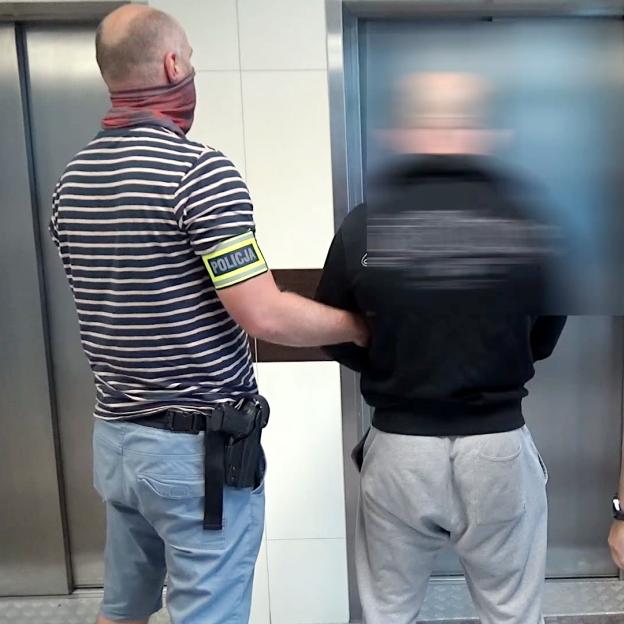 [VIDEO] Wykorzystali trudną sytuację 18-latki i zarabiali na jej prostytucji