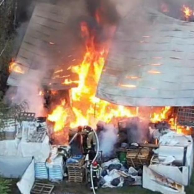 [VIDEO] Kolejny sukces Krzysztofa Rutkowskiego! Wskazany przez jego biuro podpalacz  fabryki lodów JAN, został przez sąd aresztowany na 3 miesiące!