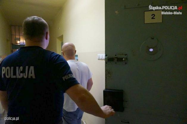 Strzelał do policjantów! 37-latek został zatrzymany!