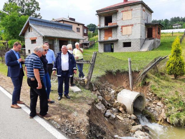 Opady burzowe i podtopienia. Aktualne informacje