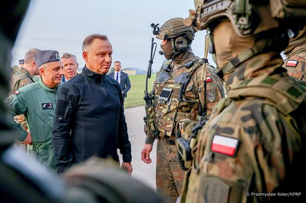 O bezpieczeństwie Polski z udziałem śmigłowców Prezydent RP w Bazie Lotniczej w Inowrocławiu